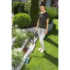 GARDENA Kit Cisaille A Gazon Sur Batterie ComfortCut Li – Manche Télescopique Orientable– Roues Pour Gazon – (9858-20) -GARDENA Soldes 2022 46284419 4