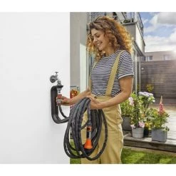 GARDENA Kit Tuyau D'arrosage Liano™ 15 M + Support Tuyau TapFix - Inclus Raccords + Lance - 35 Bar - Garantie 30 Ans (18595-20) 10 GARDENA Kit Tuyau D'arrosage Liano™ 15 M + Support Tuyau TapFix - Inclus Raccords + Lance - 35 Bar - Garantie 30 Ans (18595-20) -GARDENA Soldes 2022 65948048 4